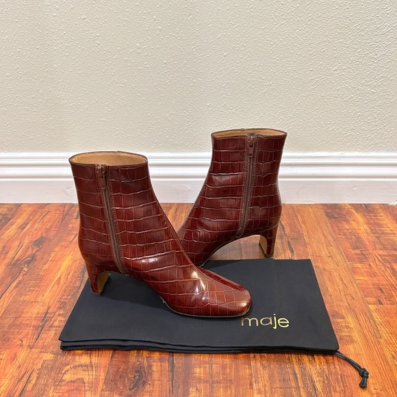 Brand new MAJE crocodile-effect embossed leather ankle boots size 36 - Picture 7 of 8